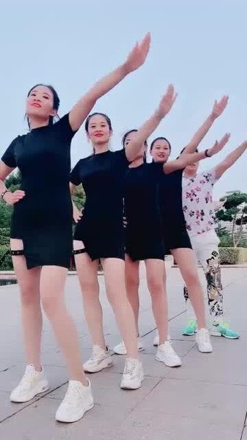 娱乐吃瓜女女,揭秘吃瓜女生的幕后故事